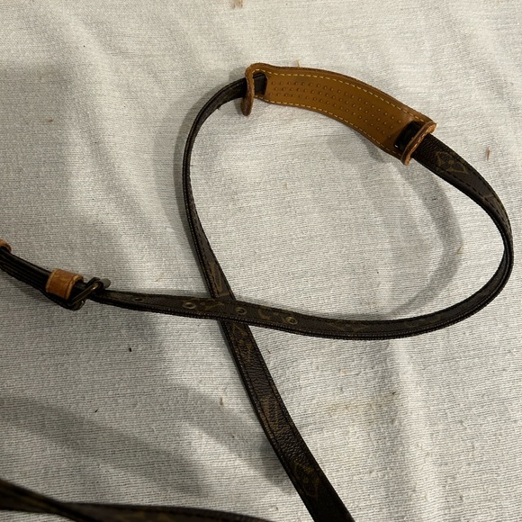 Auth LOUIS VUITTON Danube M45266 Brown Monogram 872ST Shoulder Bag - Picture 6 of 17